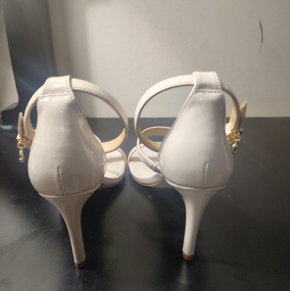 Michael Kors Koda Dress Sandals - Picture 5 of 8